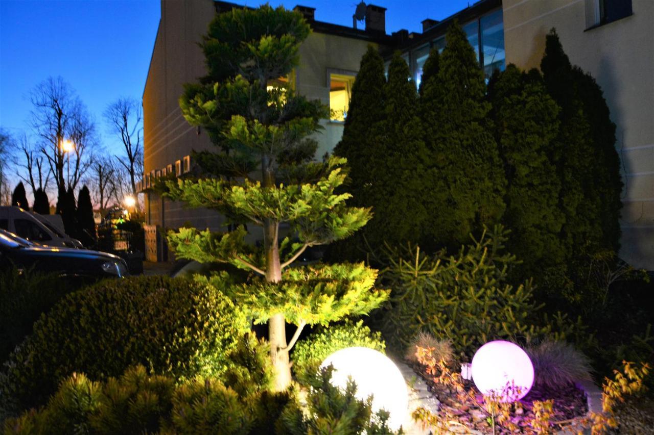 Konstantynów Łódzki Apartamenty I Pokoje „Pod Jedynka” מראה חיצוני תמונה