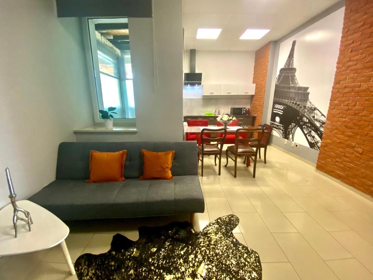 Konstantynów Łódzki Apartamenty I Pokoje „Pod Jedynka” מראה חיצוני תמונה
