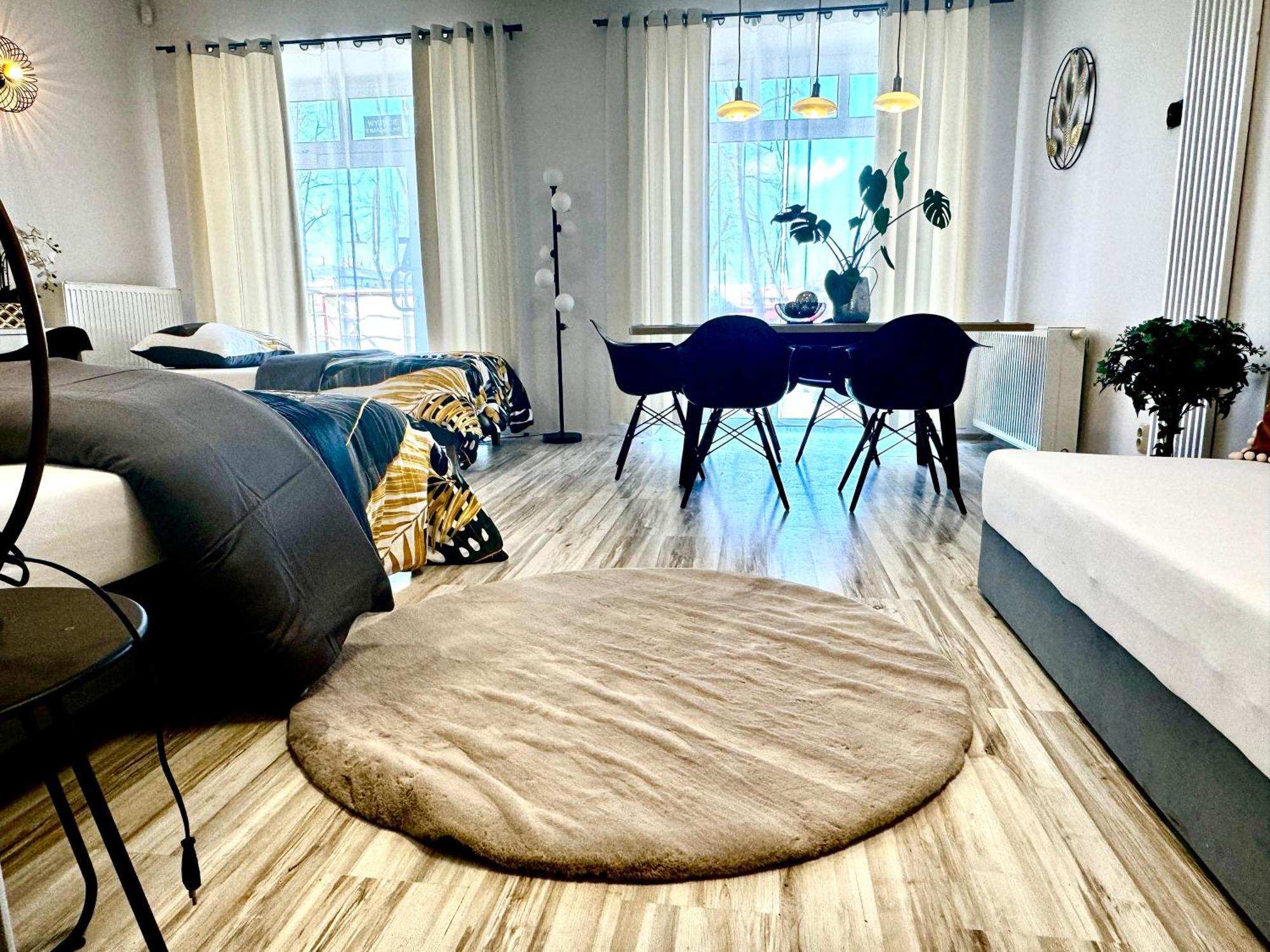Konstantynów Łódzki Apartamenty I Pokoje „Pod Jedynka” מראה חיצוני תמונה